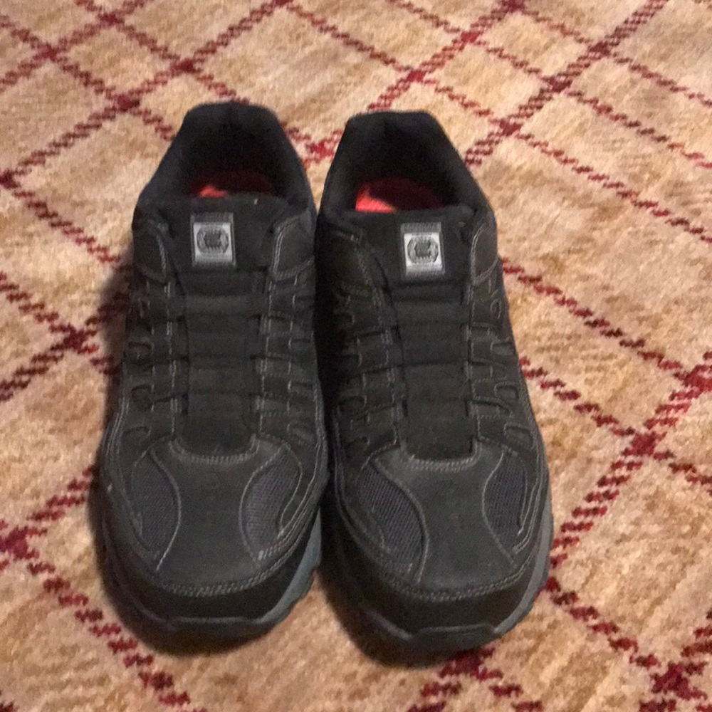 Steel toe sketchers